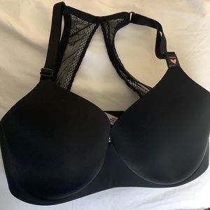 Victoria Secret 34DDD Bra